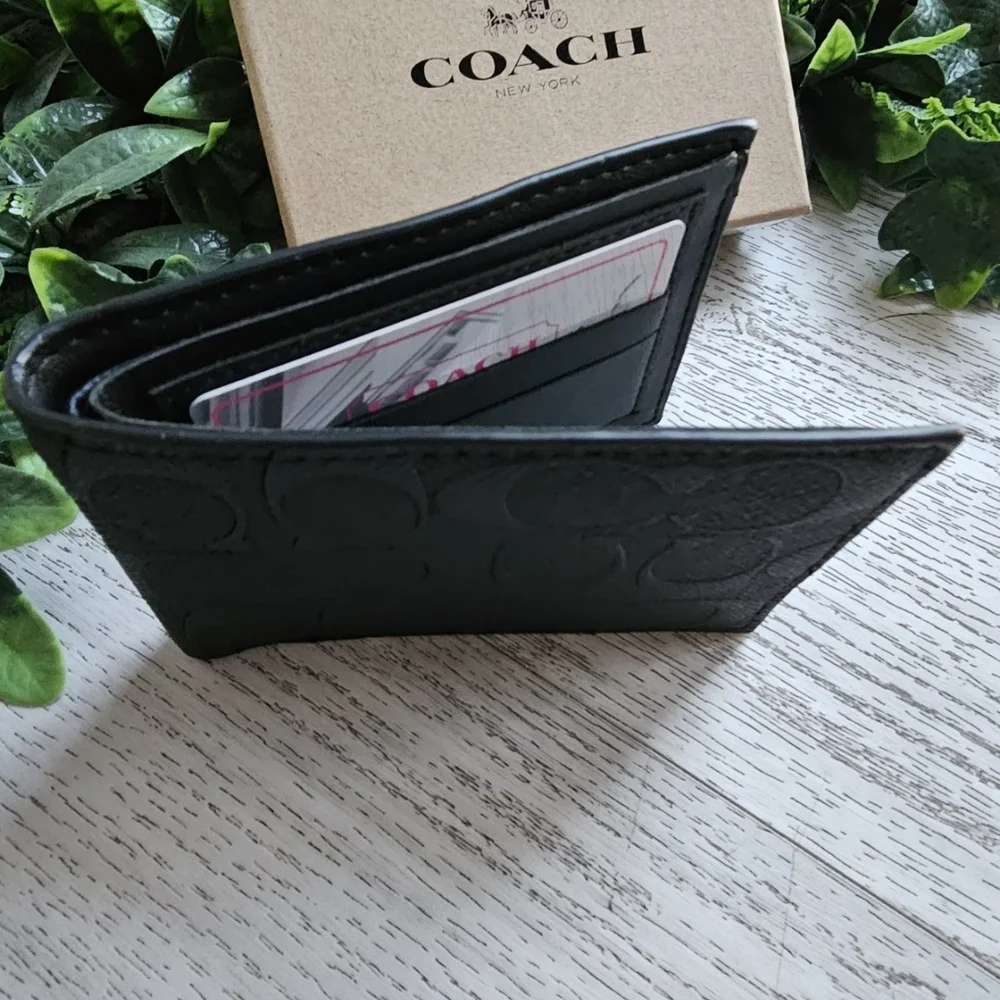 Coach Black Embossed Men's Card Holder